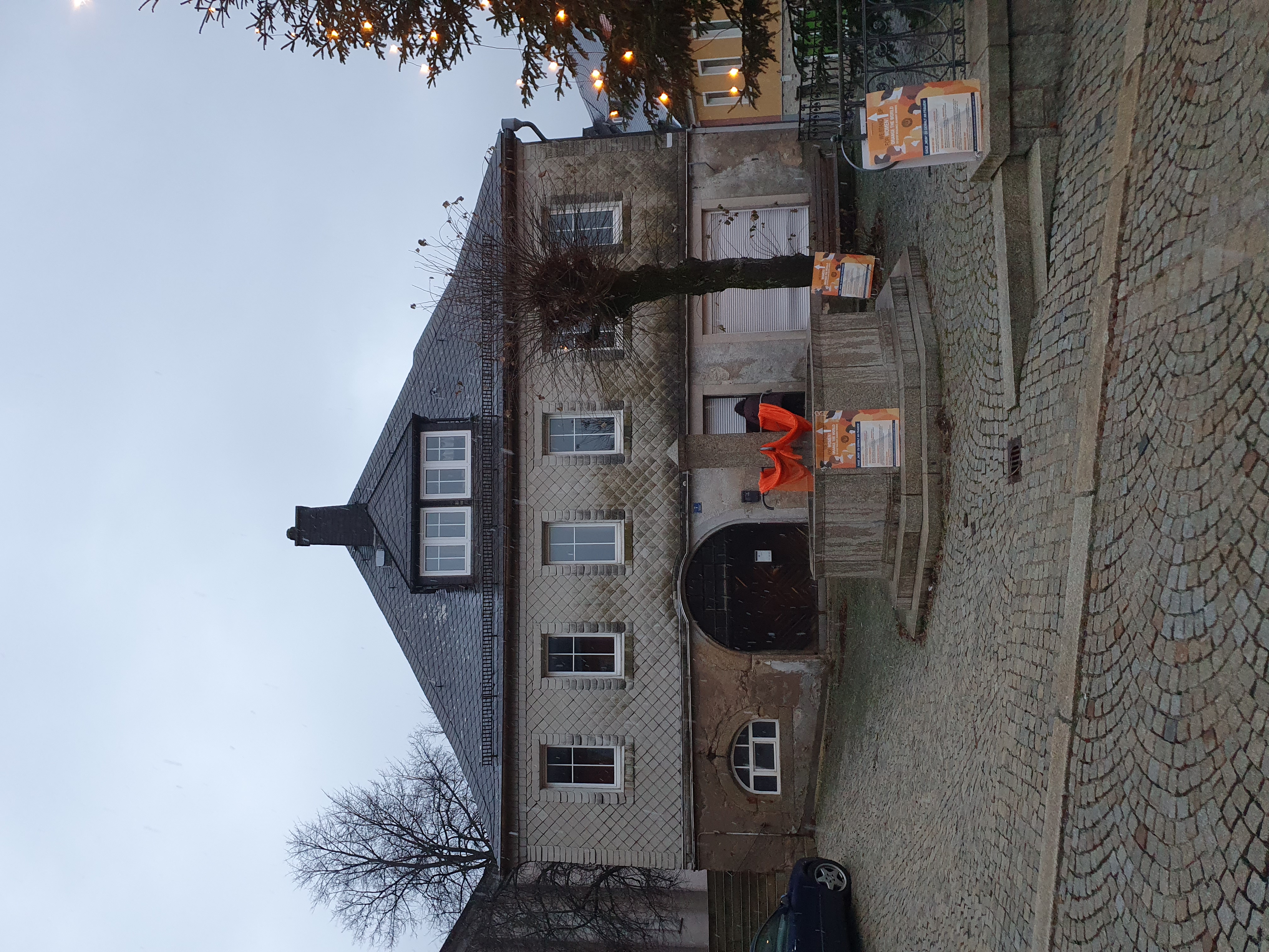 Gnstig